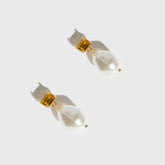 DRAE PEARL DROP EARRINGS